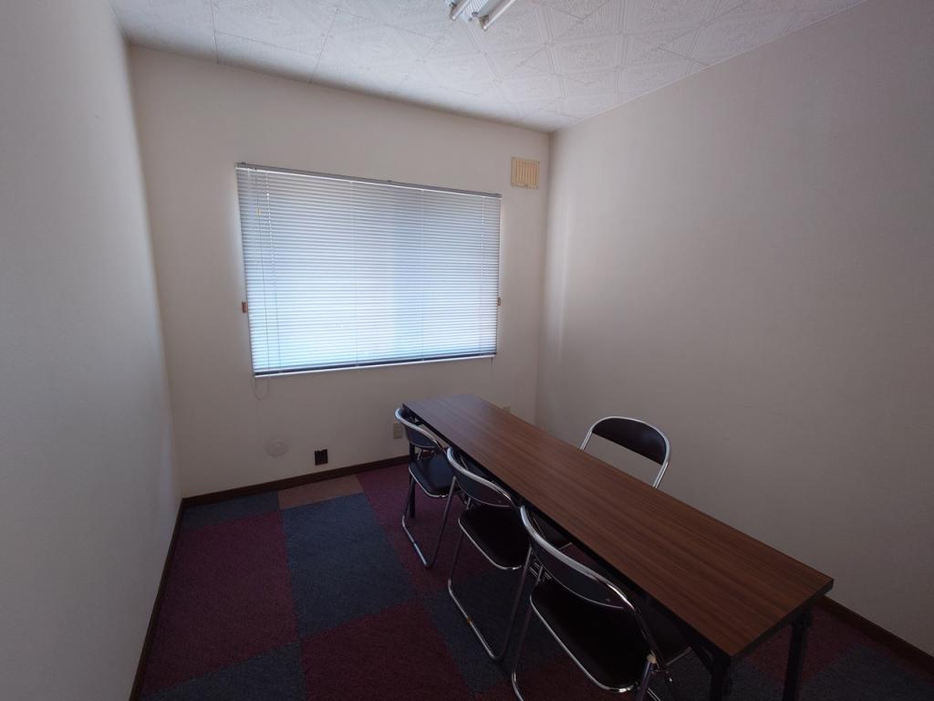 幕別町緑町　店舗兼事務所 内観