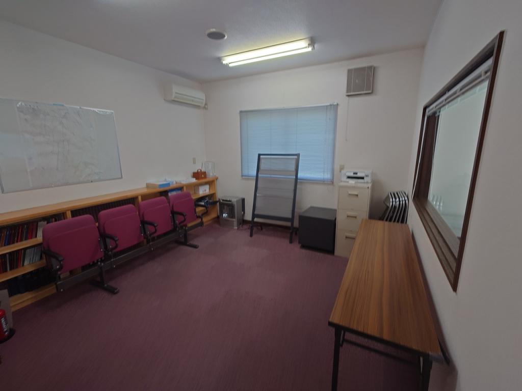 幕別町緑町　店舗兼事務所 内観