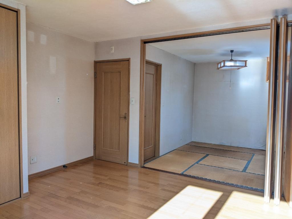 ☆商談中☆【価格改定】☆２世帯中古住宅☆ 内観