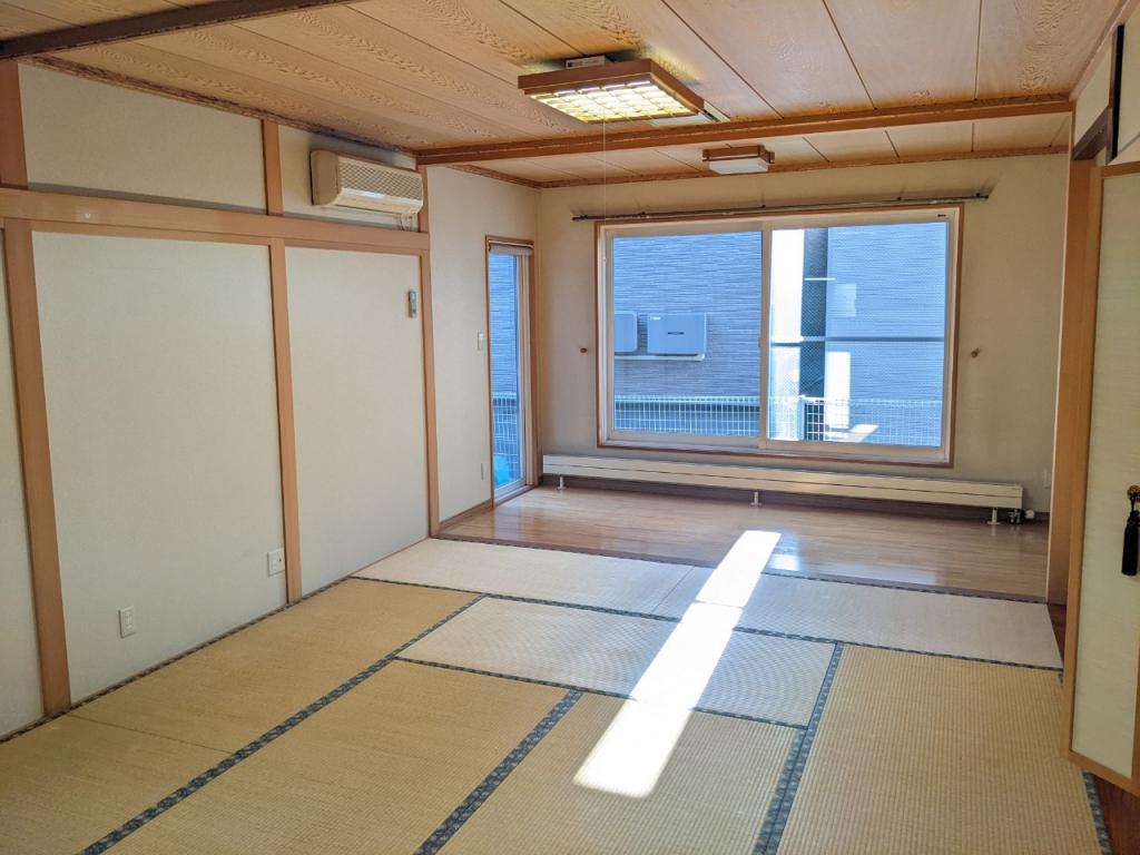 ☆商談中☆【価格改定】☆２世帯中古住宅☆ 内観