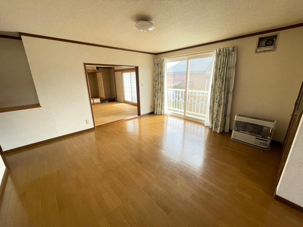 ※商談中※【価格改定！】池田町字利別西町【６ＬＤＫ】中古戸建  内観