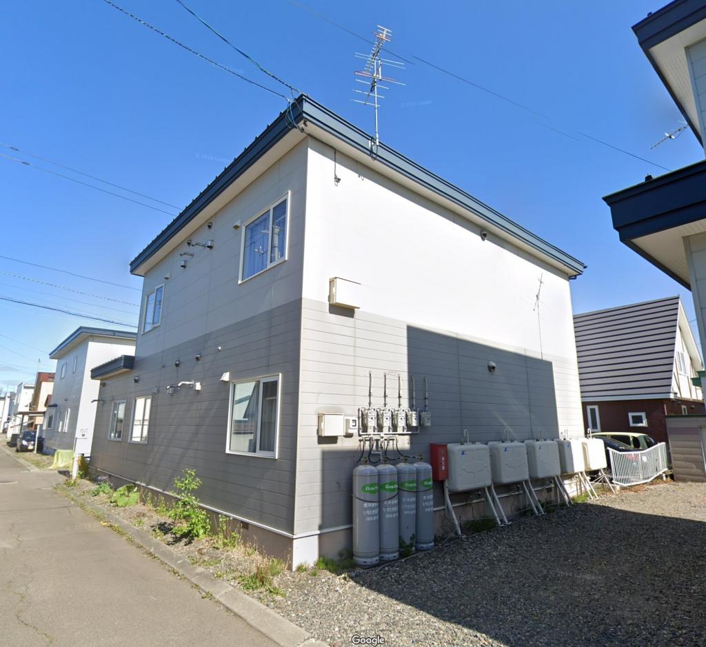 コーポハピネス