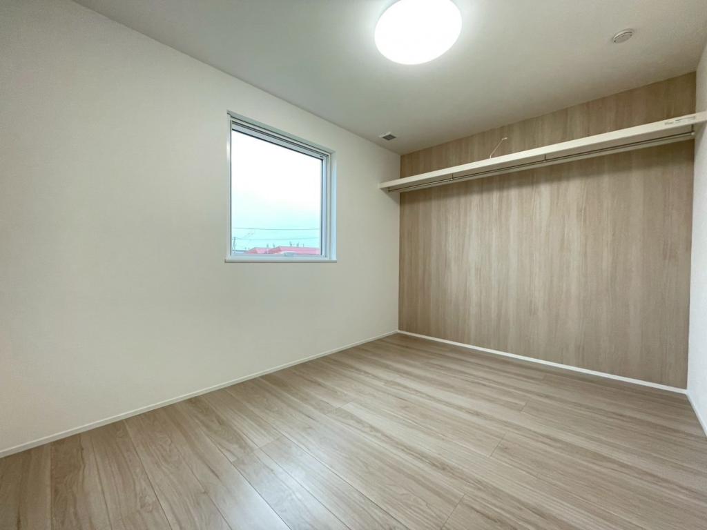 【家具家電付き！】西７条北４丁目　新築戸建 内観