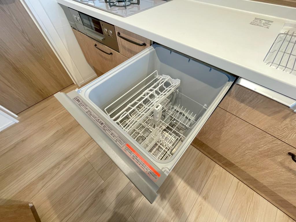 【家具家電付き！】西７条北４丁目　新築戸建 内観