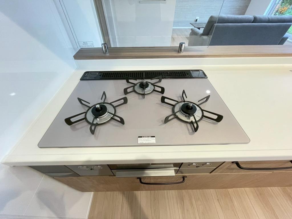 【家具家電付き！】西７条北４丁目　新築戸建 内観