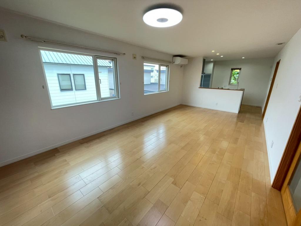 【写真追加】東１条北１丁目　中古戸建 内観