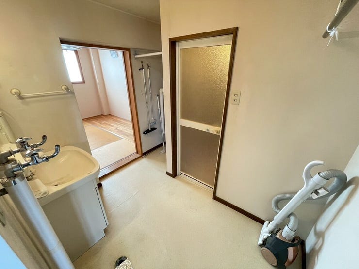 西１０条南２９丁目　中古戸建 内観