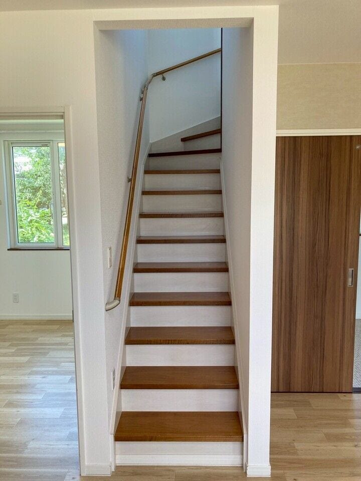 東１３条南３丁目　中古戸建 内観