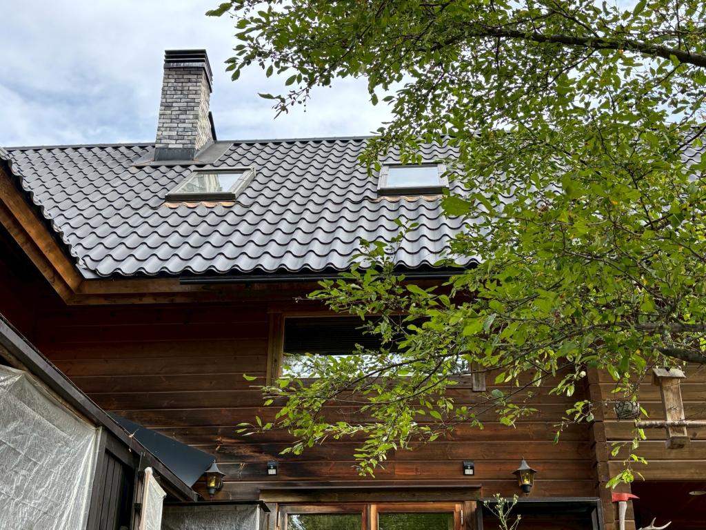 ※商談中※芽室町西士狩北７線　店舗付中古住宅 内観