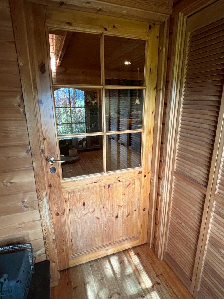 ※商談中※芽室町西士狩北７線　店舗付中古住宅 内観