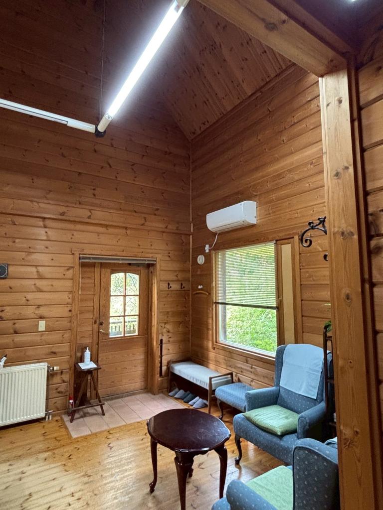 ※商談中※芽室町西士狩北７線　店舗付中古住宅 内観