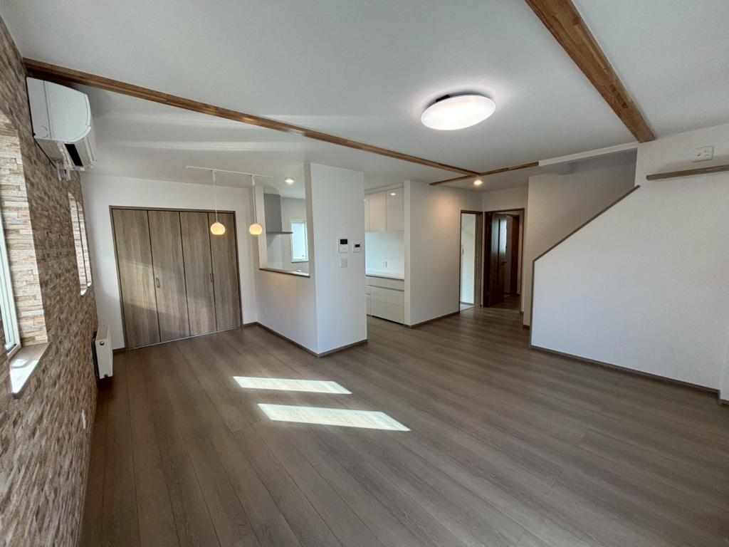 ※商談中※【写真追加】西８条南２丁目　新築戸建 内観