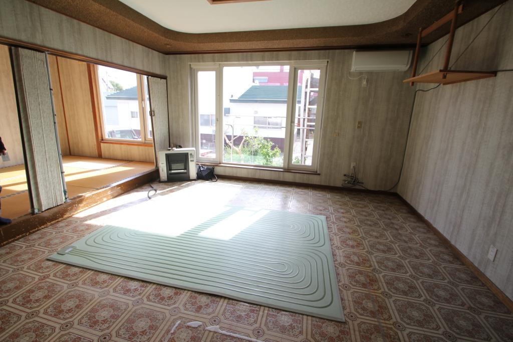 【写真追加】大通南３４丁目　中古戸建 内観