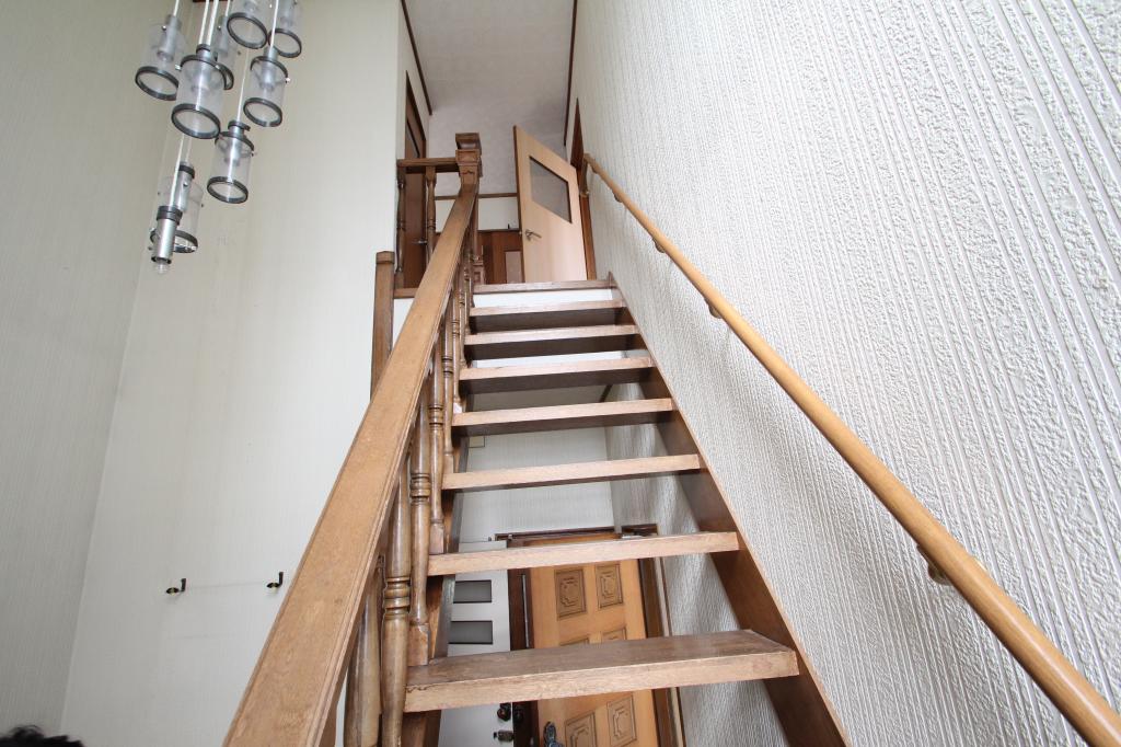 【写真追加】大通南３４丁目　中古戸建 内観