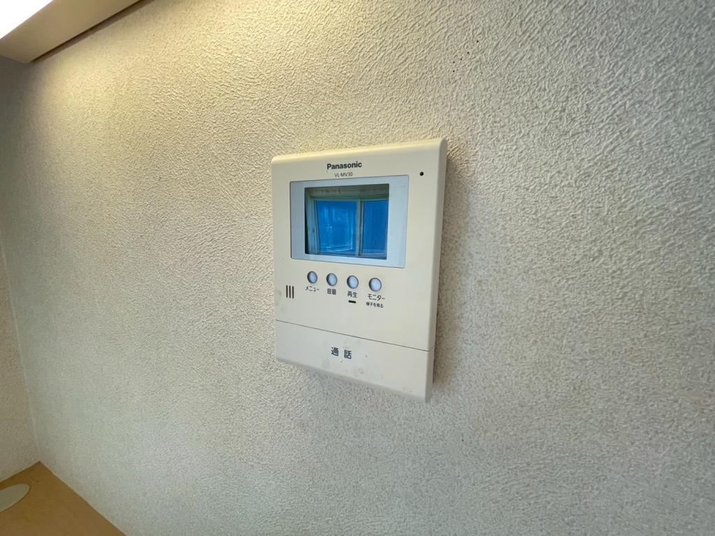 【価格改定】西２５条南３丁目　ソーラーパネル付中古住宅 内観