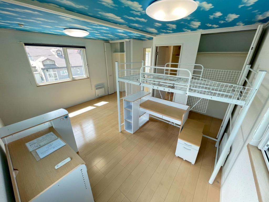 【価格改定】西２５条南３丁目　ソーラーパネル付中古住宅 内観