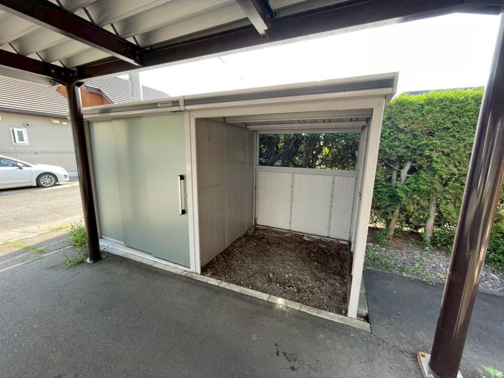 【価格改定】西２５条南３丁目　ソーラーパネル付中古住宅 内観