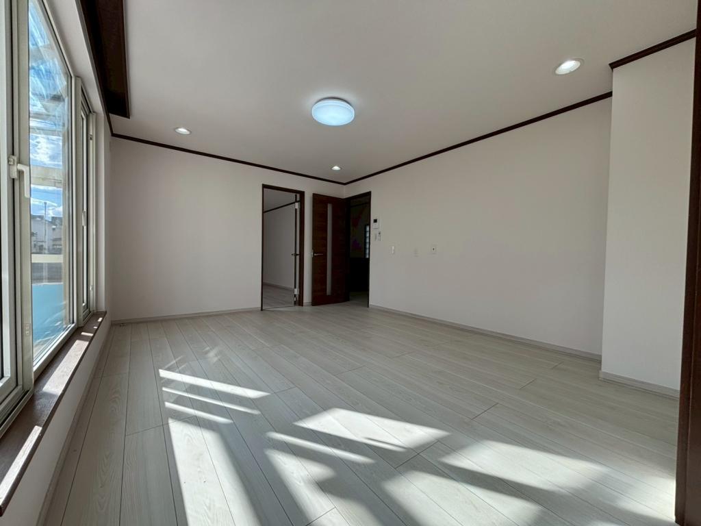 ※商談中※西１９条南４丁目　リフォーム住宅 内観