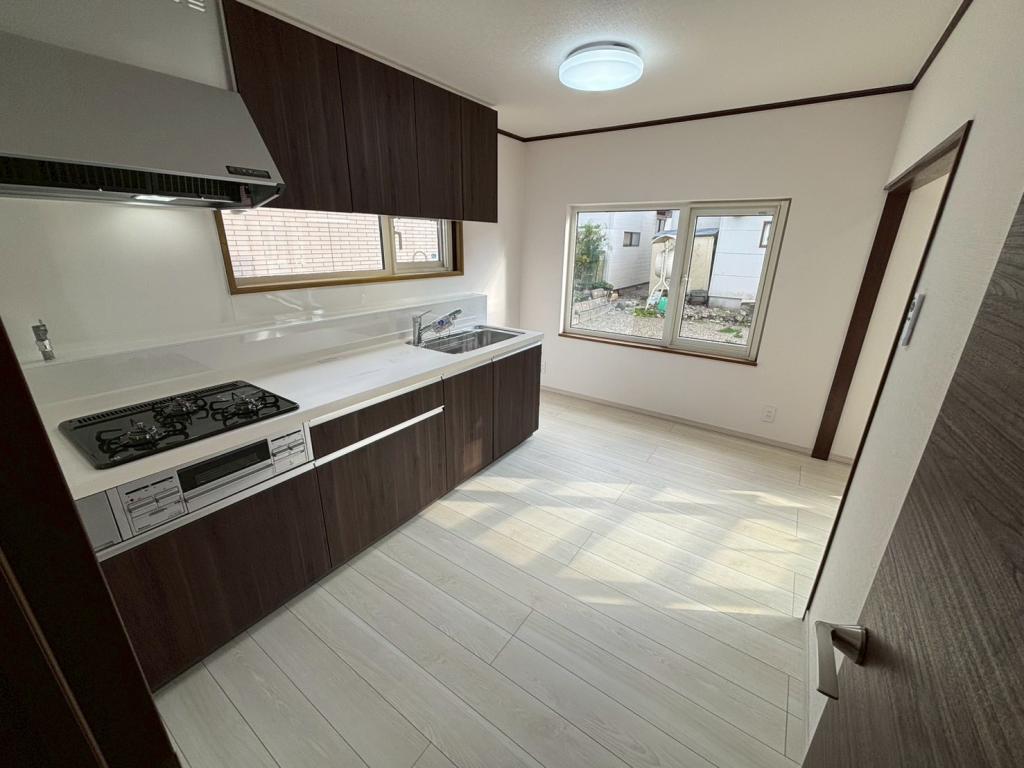 ※商談中※西１９条南４丁目　リフォーム住宅 内観