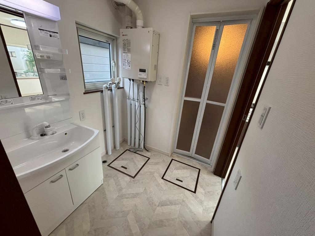 ※商談中※西１９条南４丁目　リフォーム住宅 内観