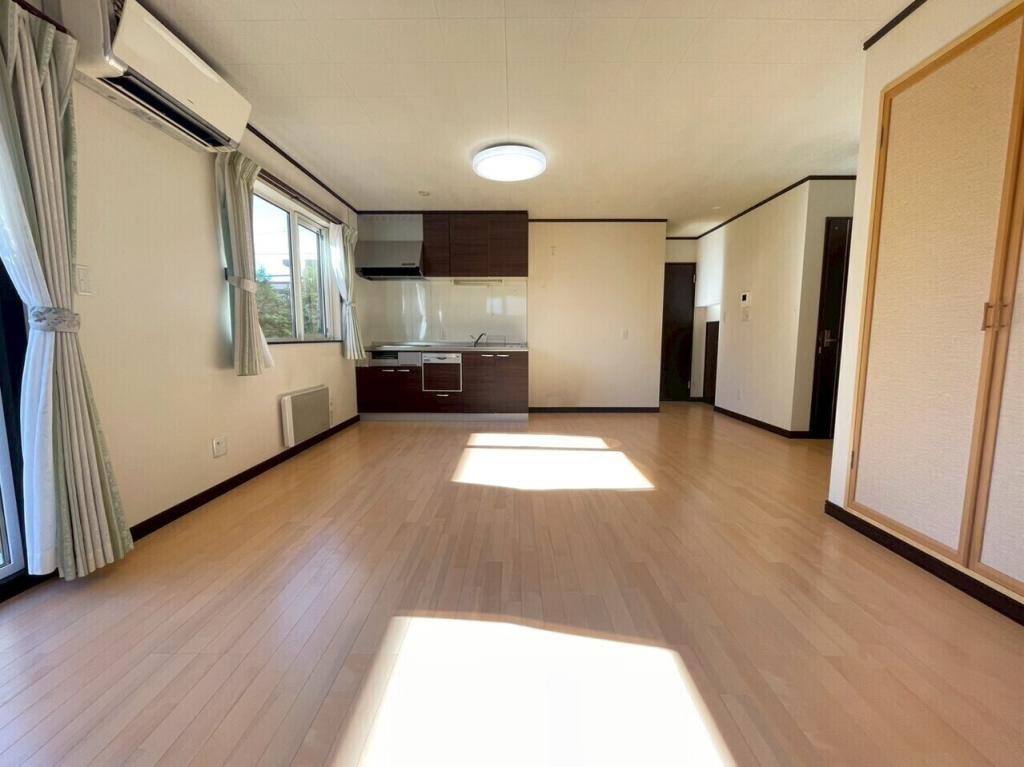 自由が丘５丁目　二世帯中古戸建 内観