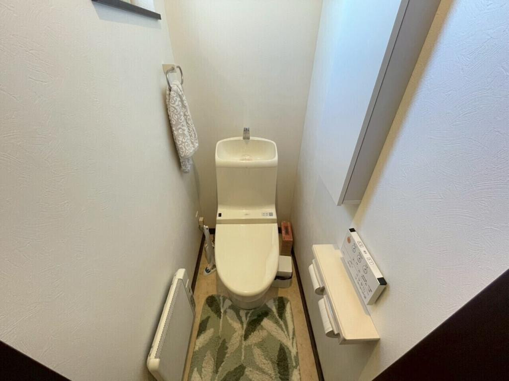 自由が丘５丁目　二世帯中古戸建 内観