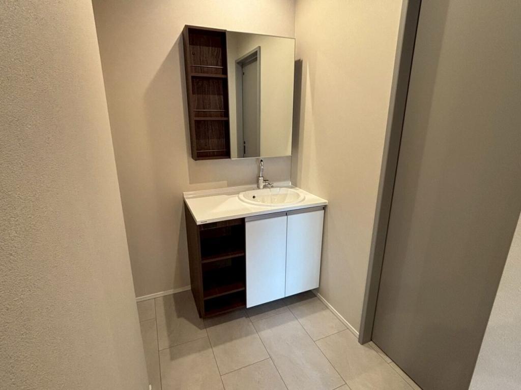 【写真追加】東７条南２３丁目　Ｂ棟　新築戸建 内観