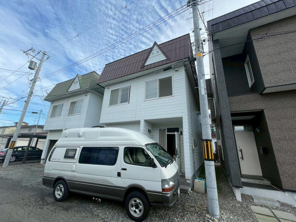 西１０条南３３丁目　中古戸建