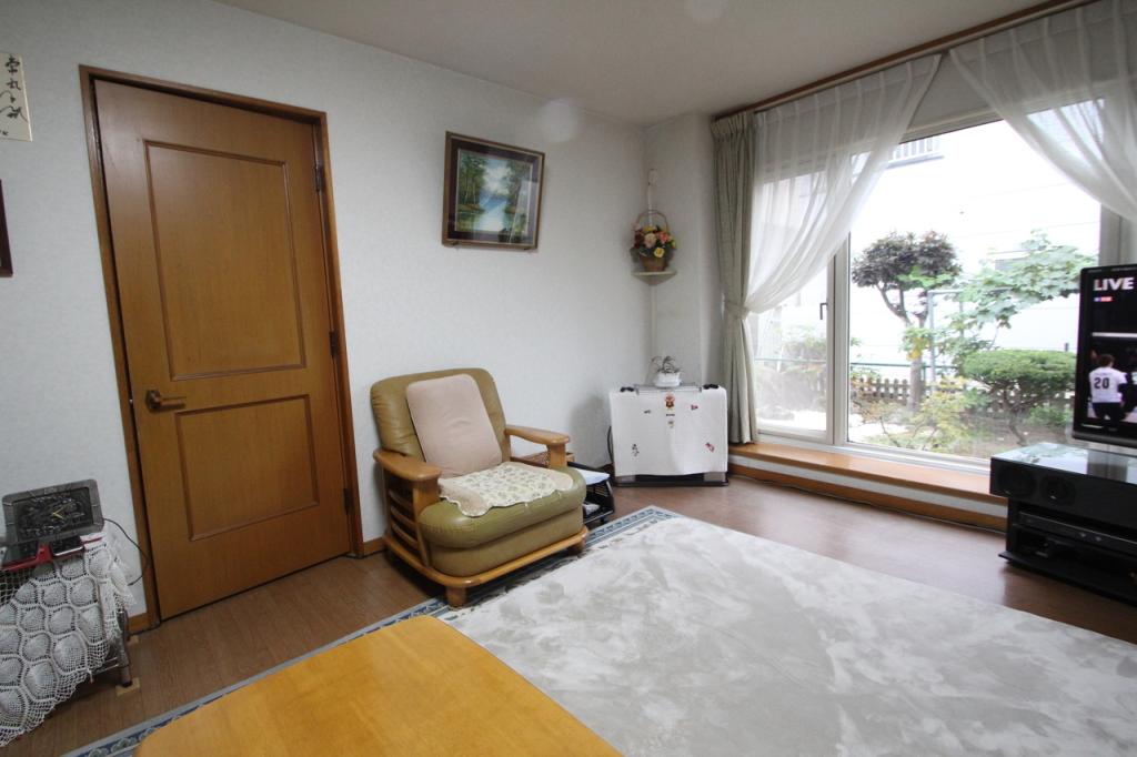 ☆鉄筋コンクリート造☆西２５条南３丁目　中古戸建 内観