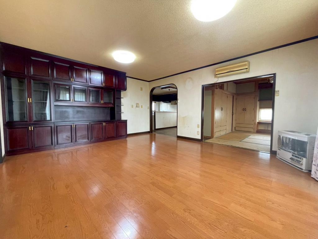 【価格改定】池田町字旭町４丁目　中古戸建 内観