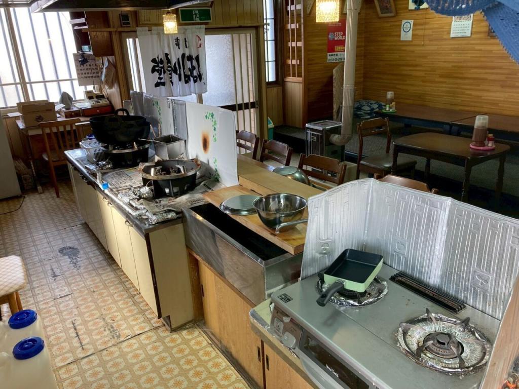 浦幌町字幸町　店舗付き住宅 内観