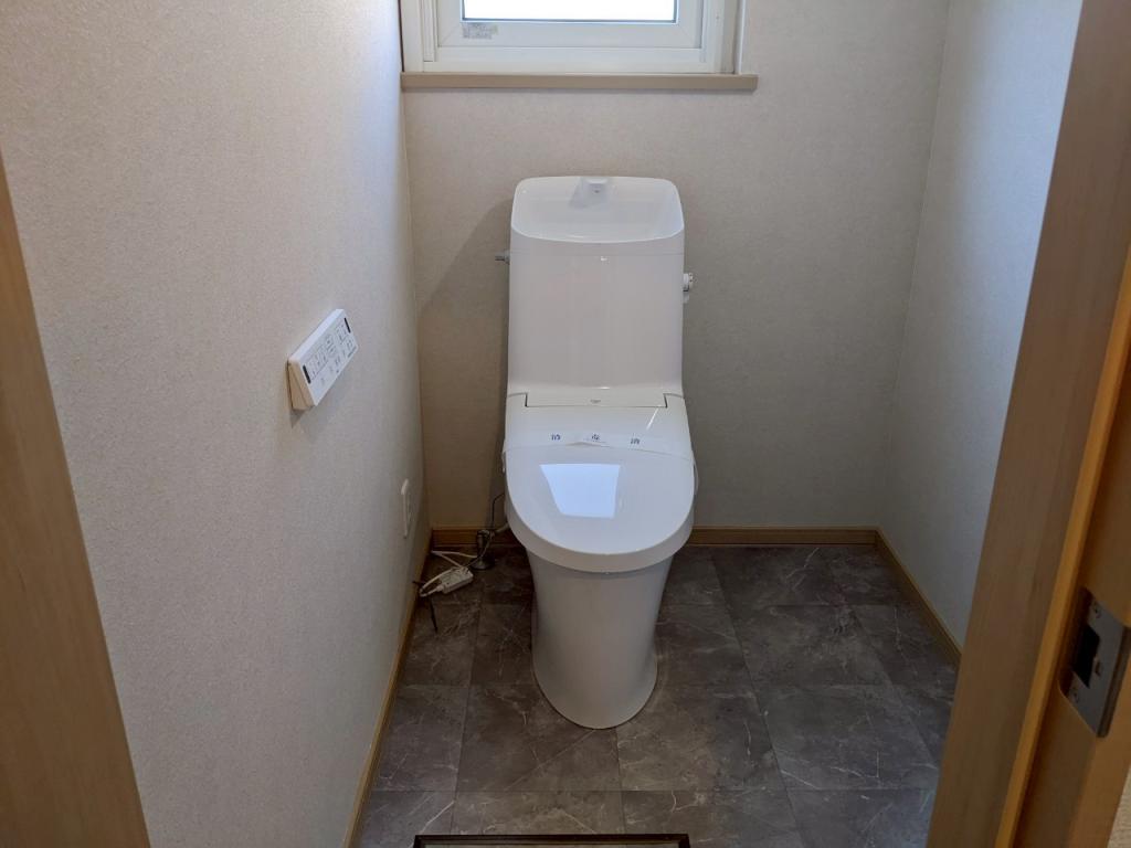 ☆大幅値下げ☆　♪リフォーム済家具付中古住宅♪ 内観