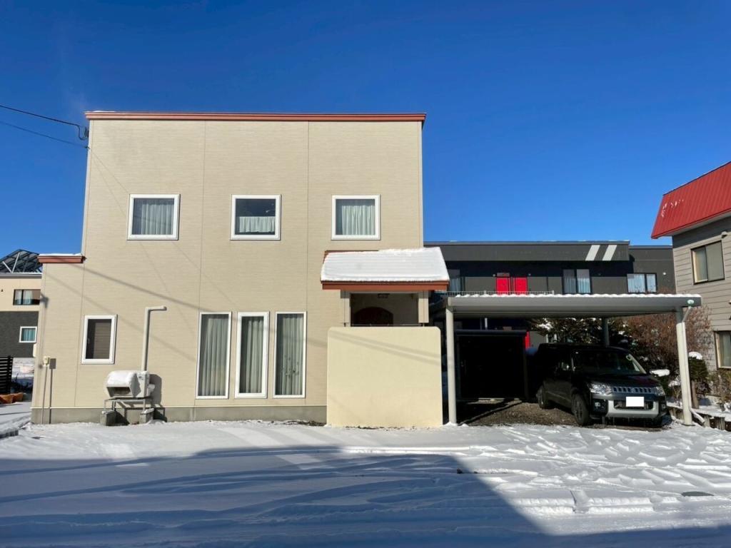 【年中快適なファースの家】札内中央町　中古戸建 内観