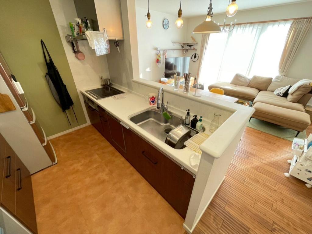 【年中快適なファースの家】札内中央町　中古戸建 内観