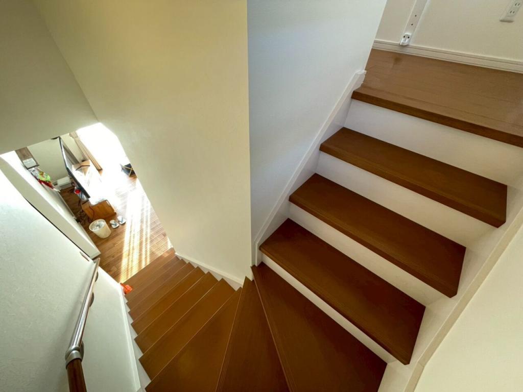 【年中快適なファースの家】札内中央町　中古戸建 内観