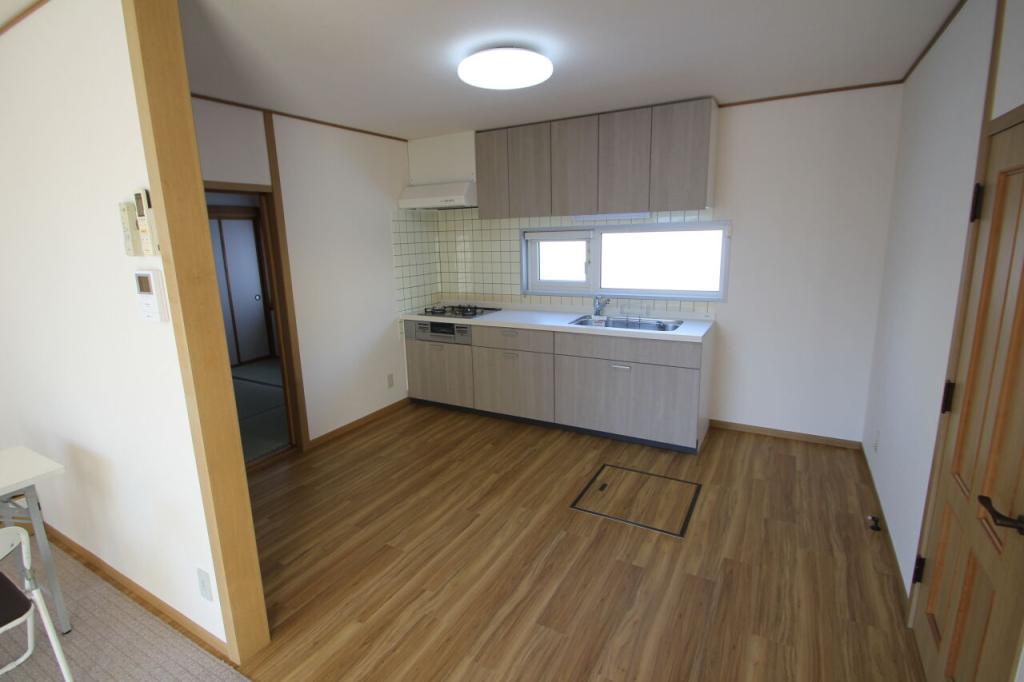 【写真追加】西二十一条南５丁目　リフォーム住宅 内観