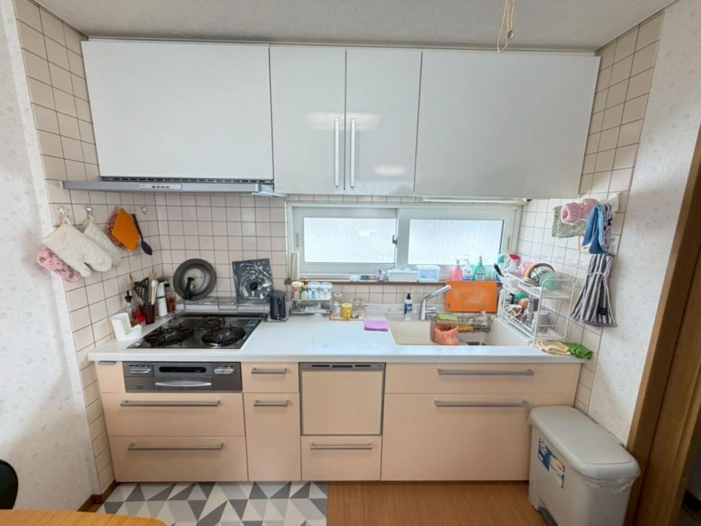 幕別町札内青葉町　中古戸建 内観