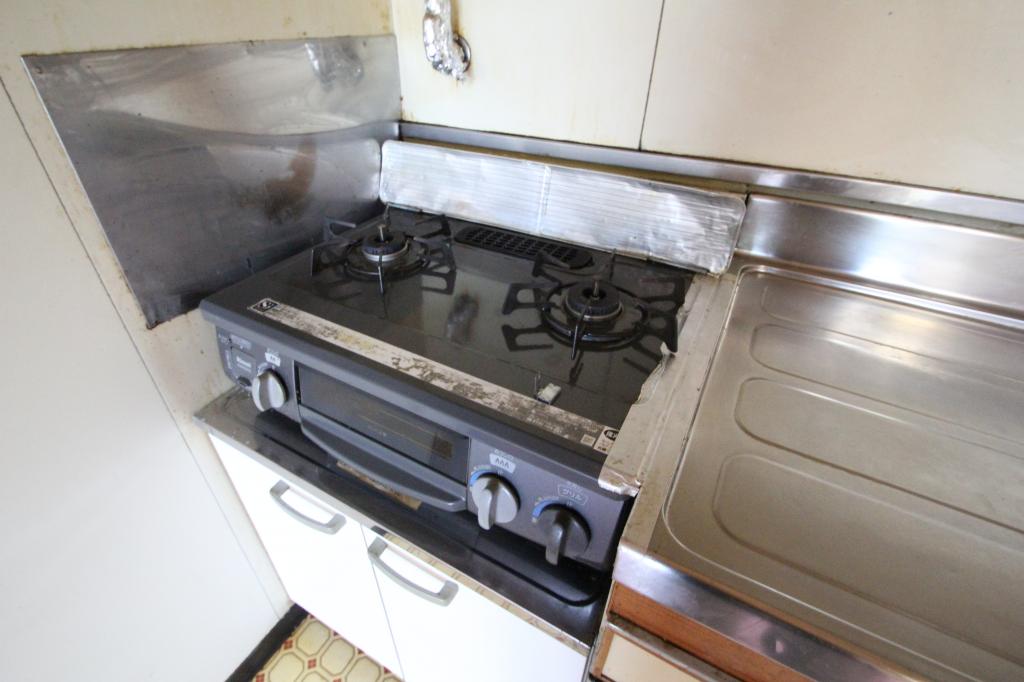 【価格改定】オリエンタルコーポ　３０２号室 内観