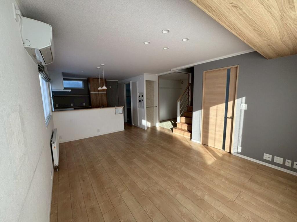 ☆美邸☆幕別町札内文京町　中古戸建 内観