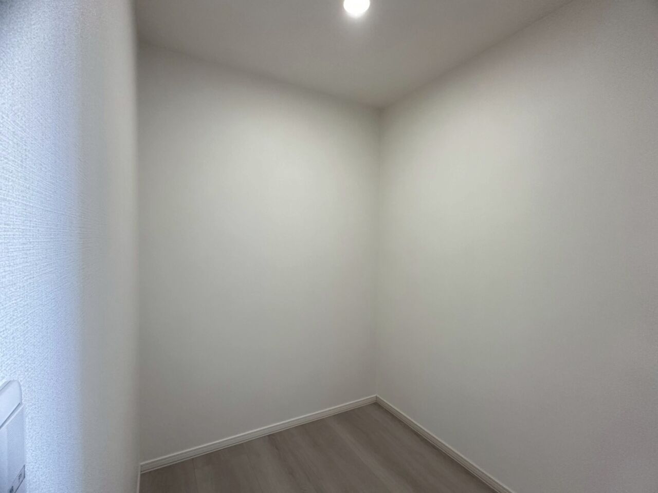 【写真追加】西２条南３７丁目　西棟　新築戸建 内観