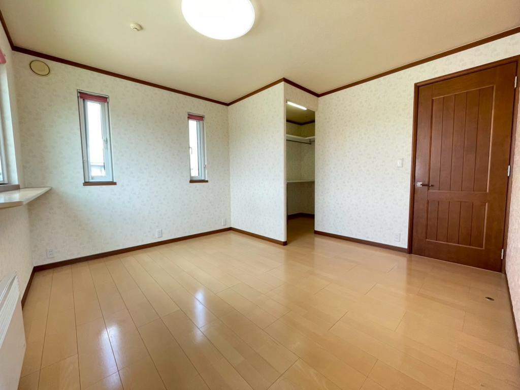 ☆価格改定☆【ソーラーパネル付き美邸】西２５条南３丁目　中古戸建 内観