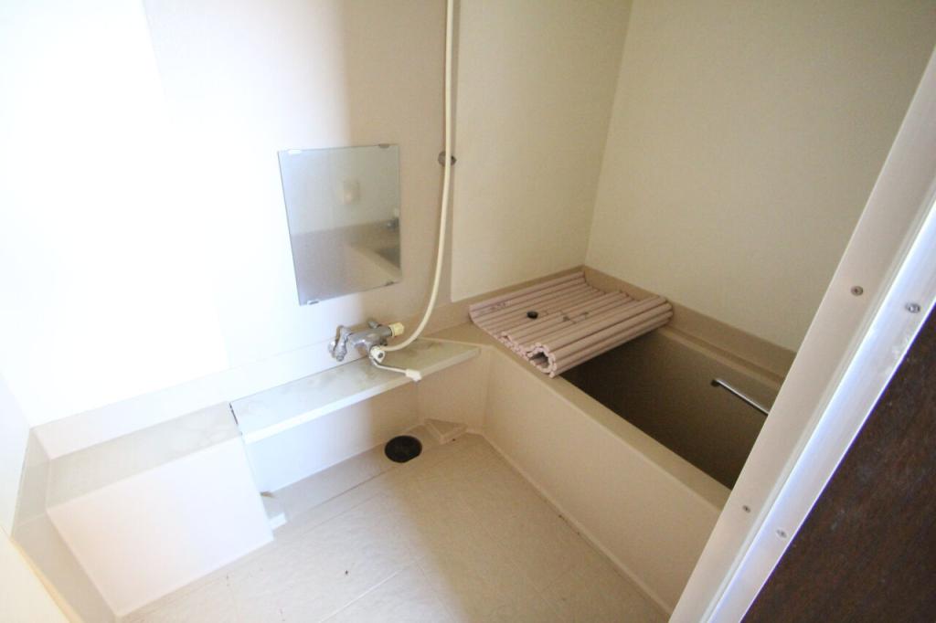 【写真追加】大空町３丁目　中古二世帯住宅 内観