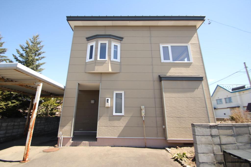 【写真追加】大空町３丁目　中古二世帯住宅 内観