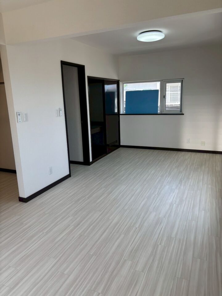 【価格改定】西２２条南３丁目　リフォーム住宅 内観