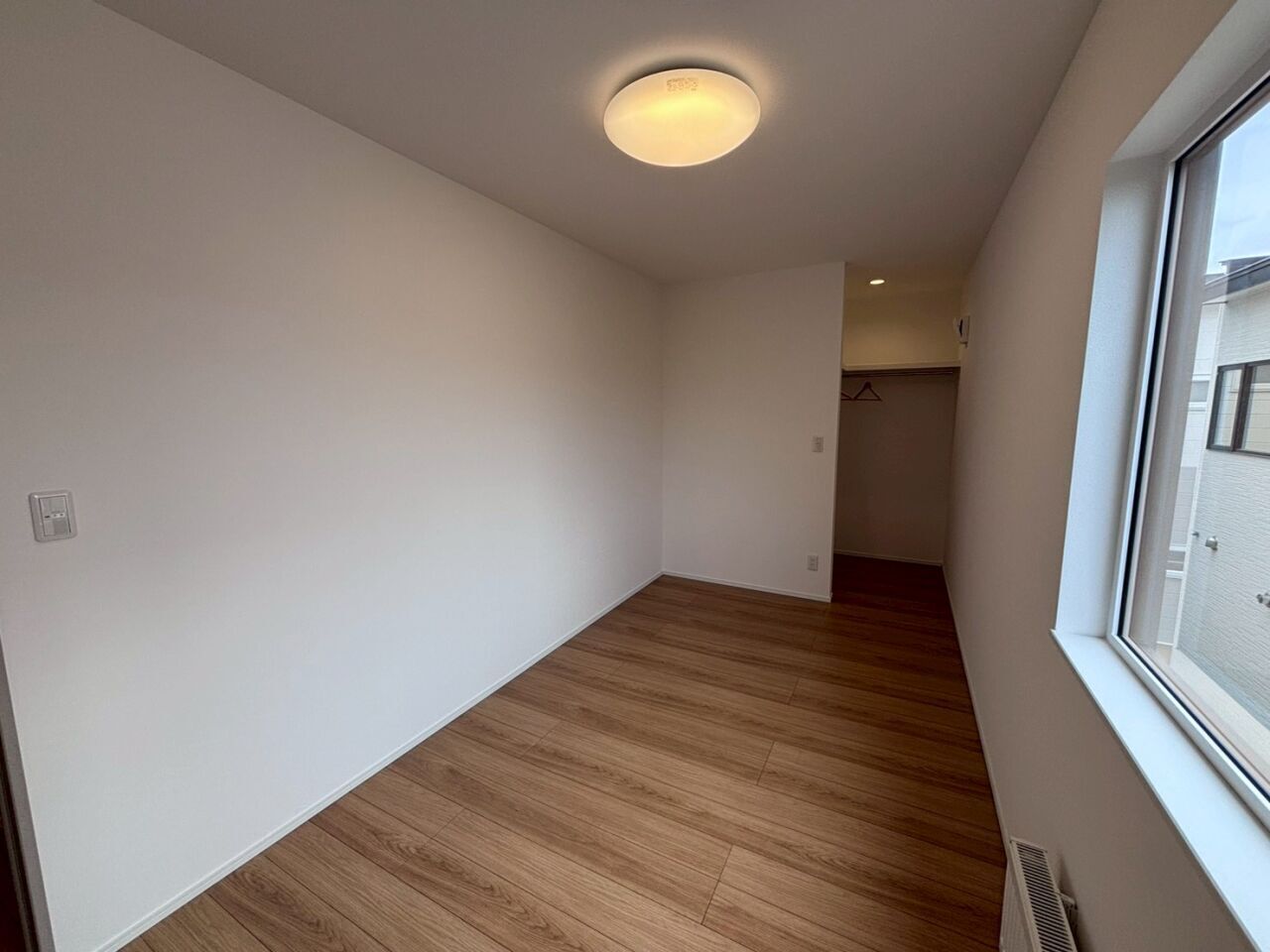 【fill.】西１８条南２丁目　Ｂ棟　新築戸建 内観