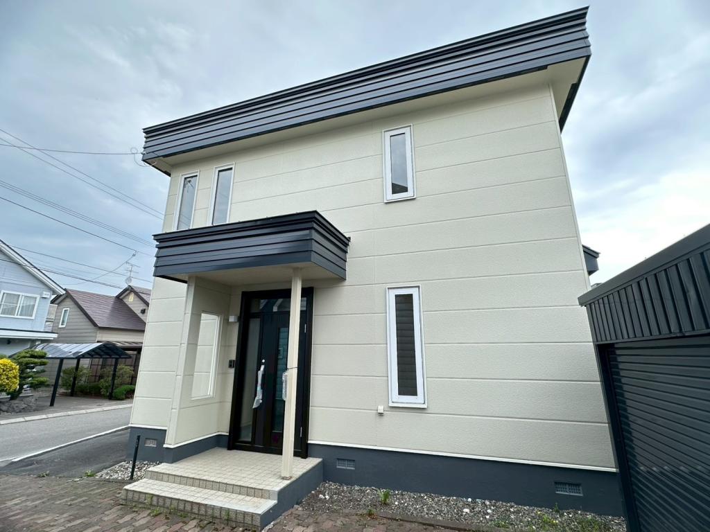 【価格改定】西２３条南４丁目　リフォーム住宅 内観