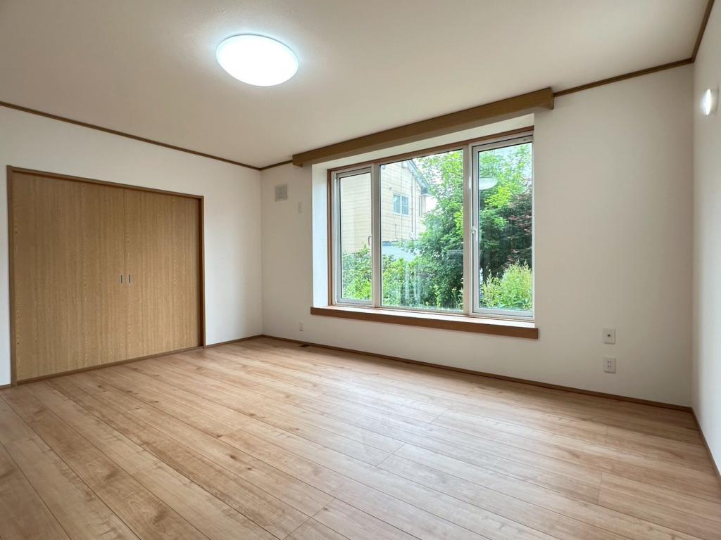 【価格改定】西２３条南４丁目　リフォーム住宅 内観