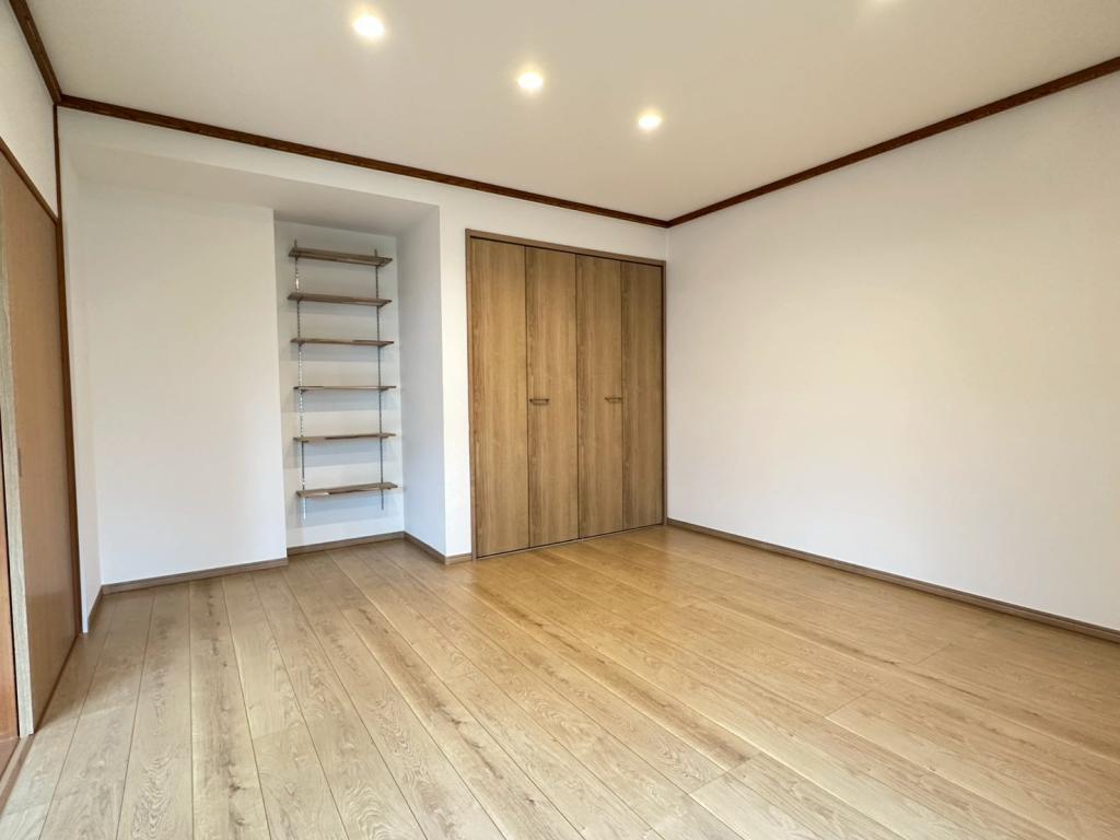 【価格改定】西２３条南４丁目　リフォーム住宅 内観