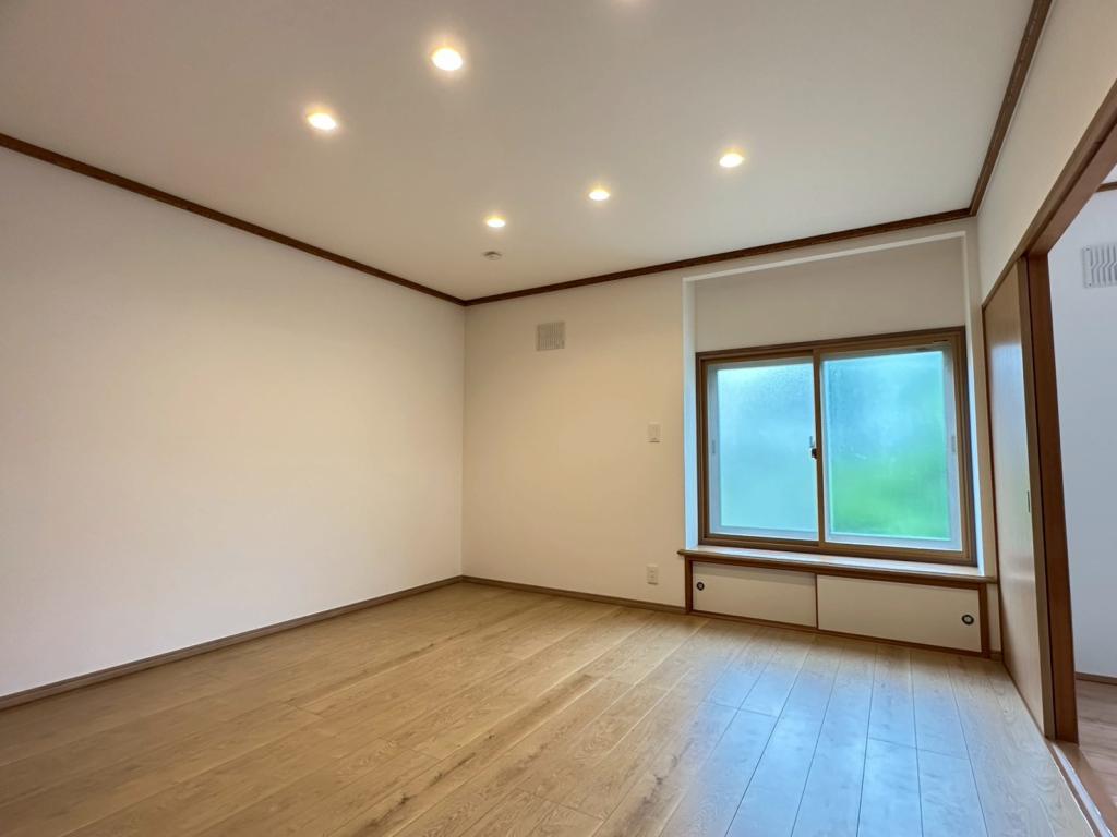 【価格改定】西２３条南４丁目　リフォーム住宅 内観