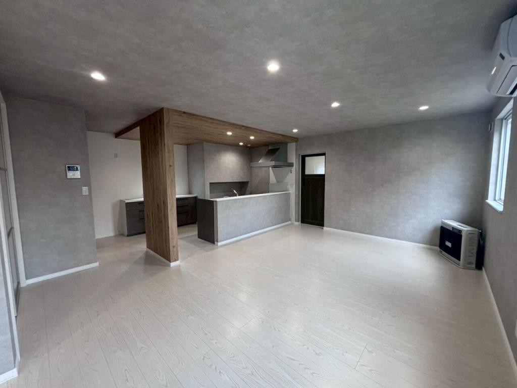 【写真追加】西17条南4丁目　リフォーム住宅 内観